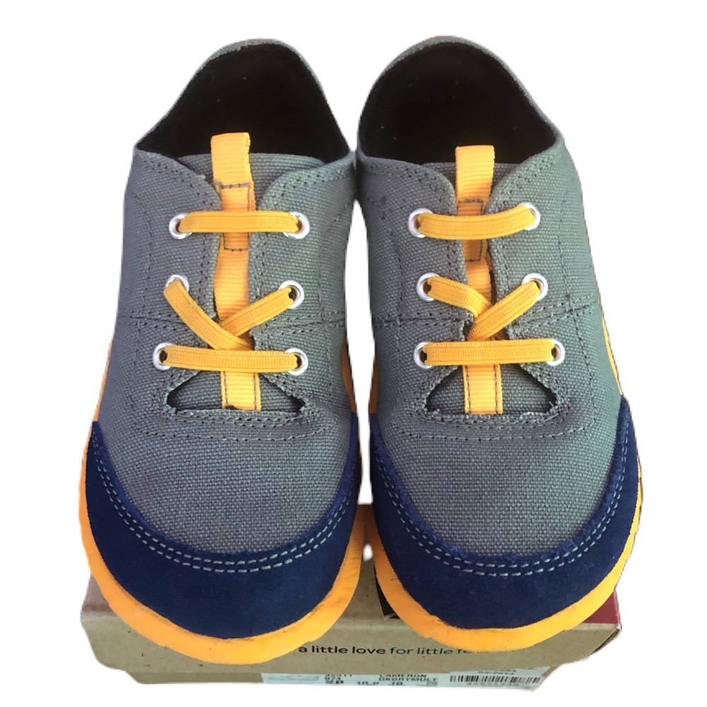Umi Boy’s Cameron Sneakers Size 10.5 EUC Gray